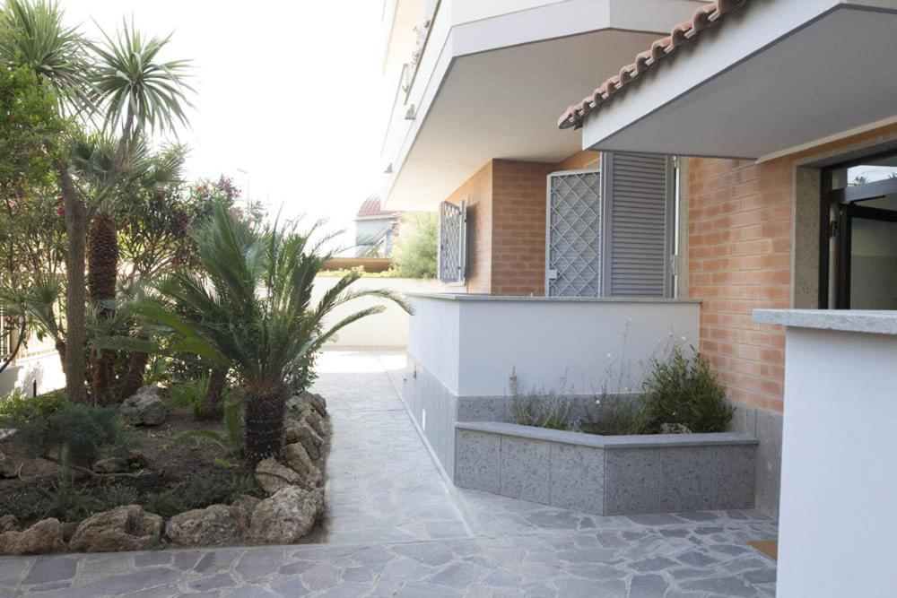 Ferienwohnung Rosa'S House Rome Airport Fiumicino Exterior foto